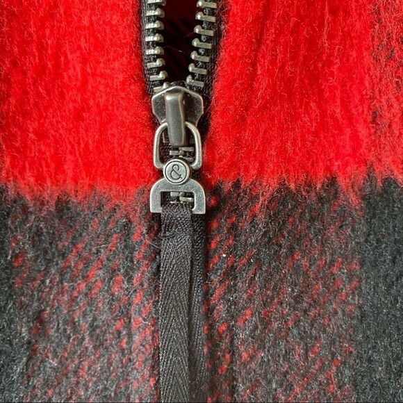 Treasure & Bond-Plaid One Size/Oversized Zip Front Cape - Picture 11 of 14